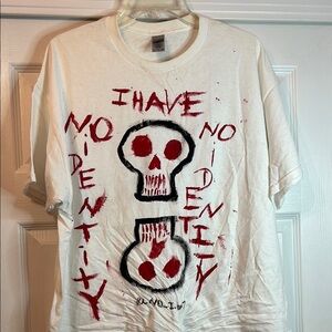Graphic Skull T-Shirt - White and Red